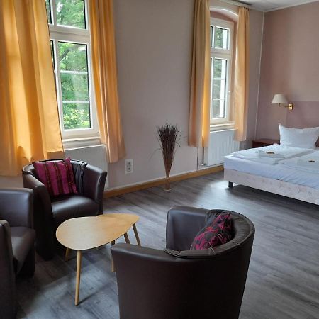Hotel Am Kreischaer Park Esterno foto